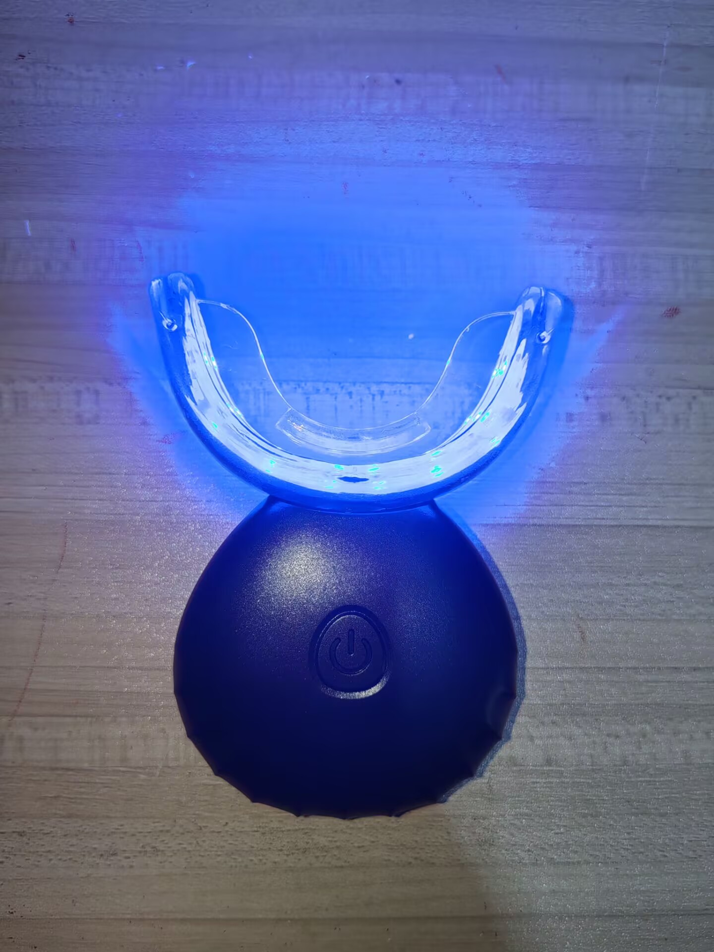 Blue LED Light Teeth Whitening - Teeth Whitening Home Kit recensione e prezzo